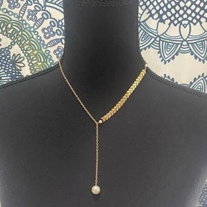 Faux Pearl Feathered Accent Necklace